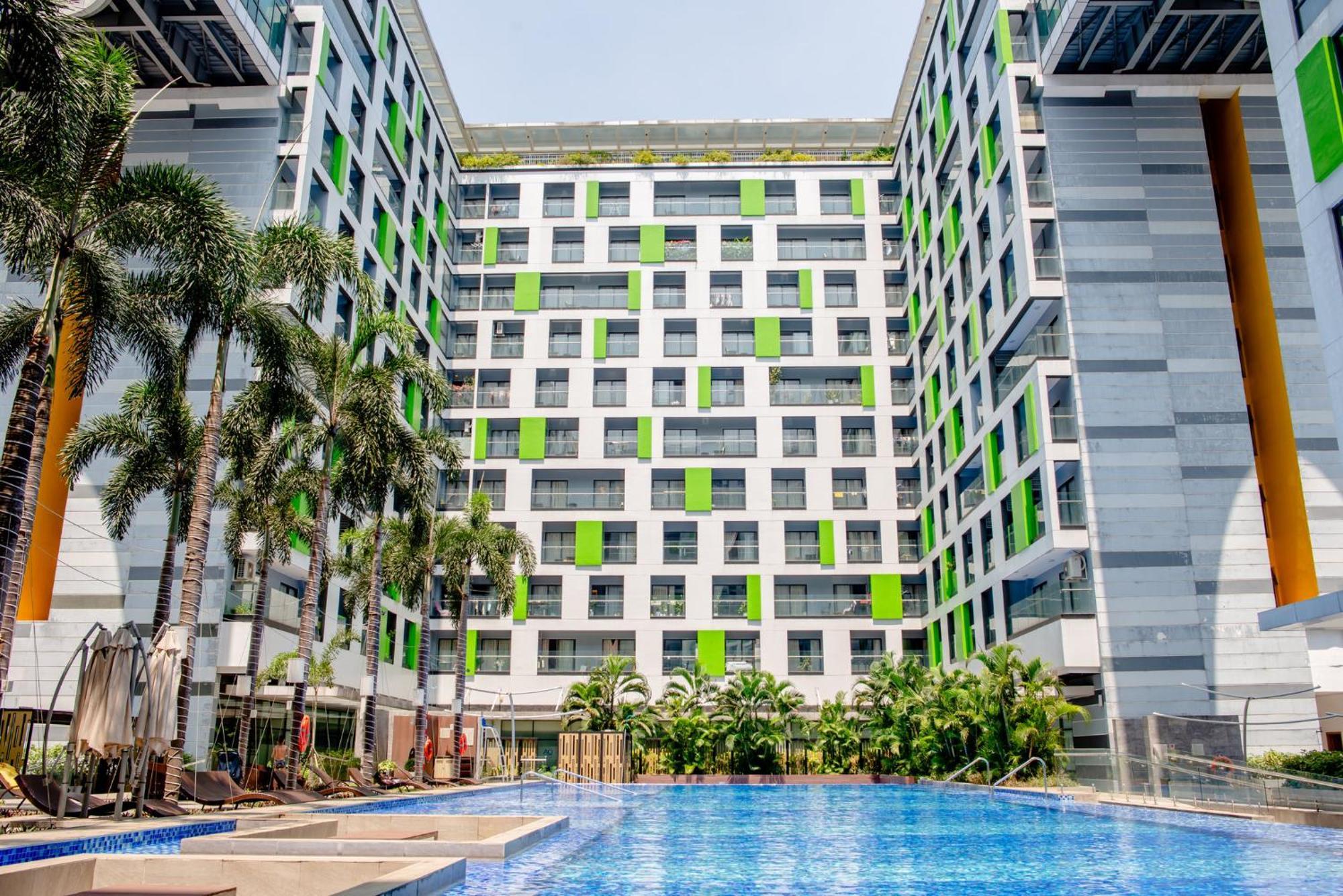 Hotel & Saigon Airport By Ihg Ho Chi Minh City